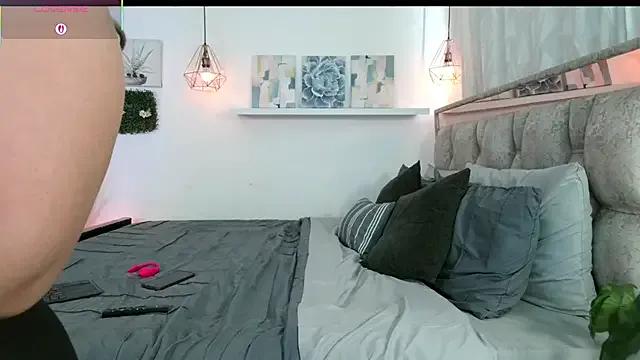 Dulce_Morrys on StripChat