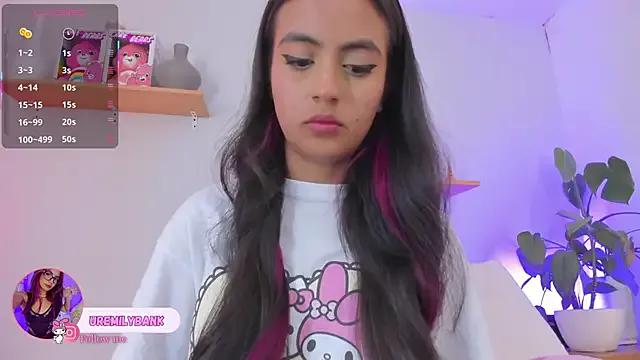 emily_bank on StripChat