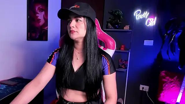 Freechat Emilyjhonson_01 on StripChat