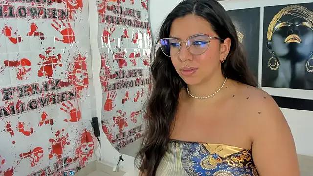 emilyy_cooperr on StripChat