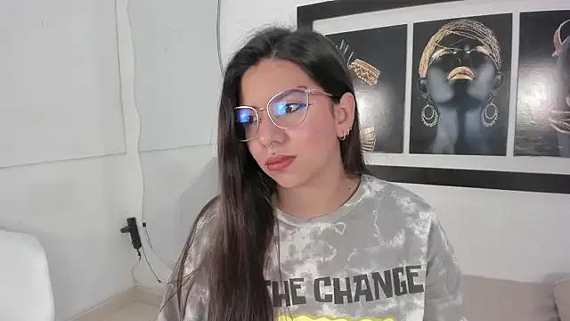 emilyy_cooperr on StripChat