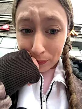 Freechat FroggyAnna on StripChat