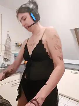 Freechat Gamergirl-Linela on StripChat