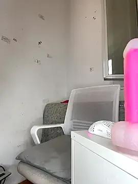 giuli_zerozero on StripChat