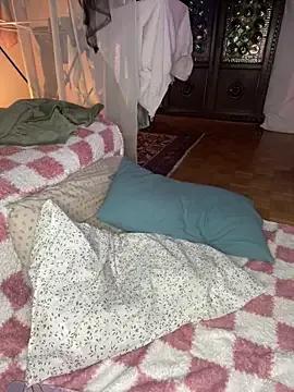 giuli_zerozero on StripChat