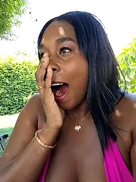 Freechat HanaThompson on StripChat