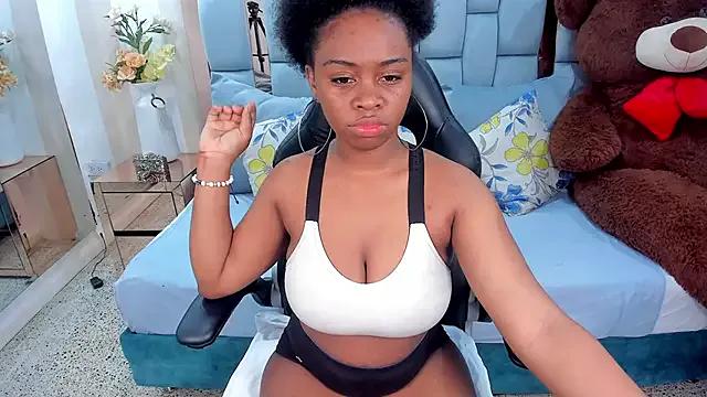 Freechat hazellanee on StripChat