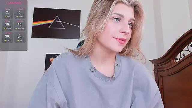 Freechat heartseduction on StripChat