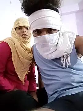 hot_wife_35 on StripChat