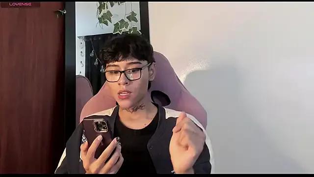 Freechat jacks_hotter on StripChat