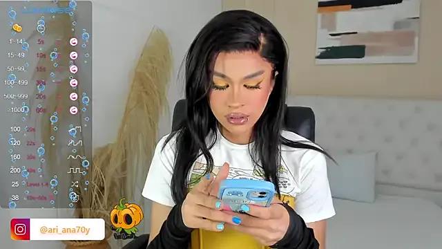 Freechat LOISE-XX on StripChat