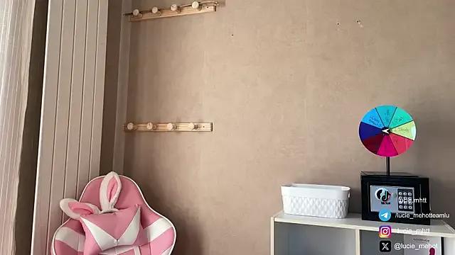 lucie_mehott — HUSH XL ANAL EN PLACE - DEBOITE MOI