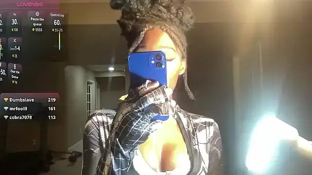 Freechat maskedgirl5005 on StripChat