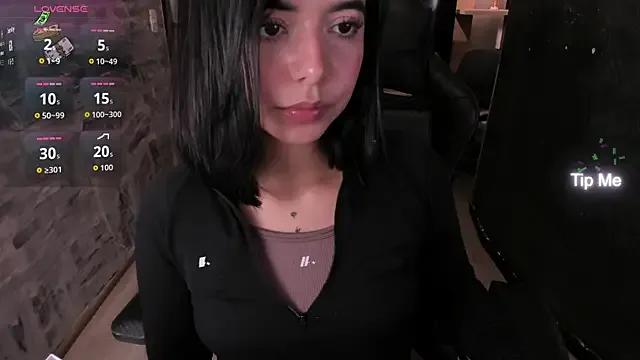 Freechat NicolRoss_ on StripChat