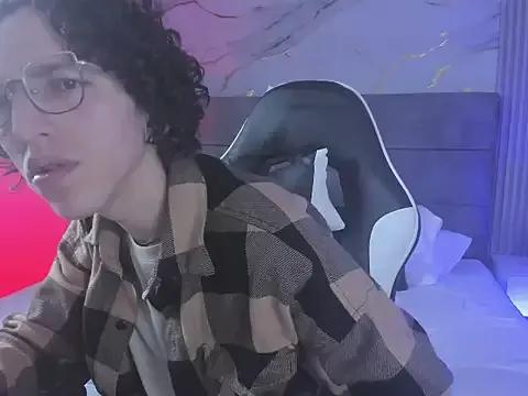 Freechat Orlandodcn_69 on StripChat