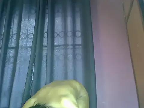 Queen_petite_ on StripChat 