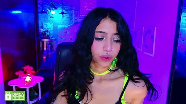 Freechat REDHOTTER_ on StripChat