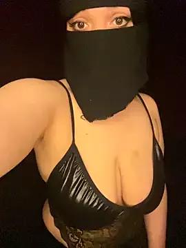 Freechat RooVaaN-Xx on StripChat