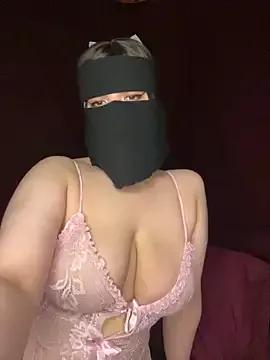 Freechat RooVaaN-Xx on StripChat