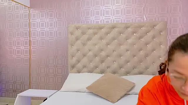 StripChat SaaraBrown is Freechat SaaraBrown — spank my tits and ass