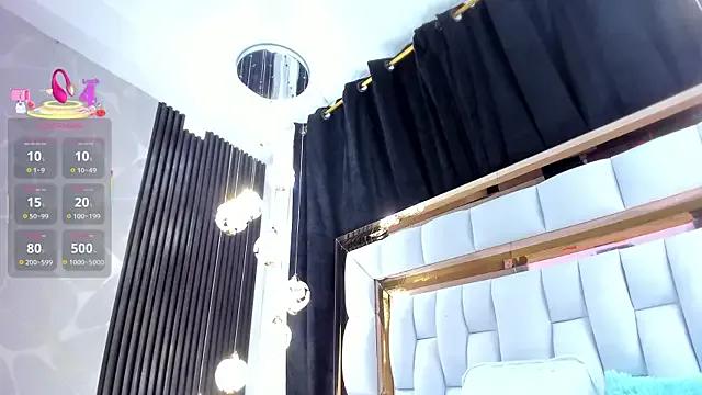 SarayRoyse on StripChat 