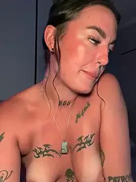 savana_heart on StripChat 