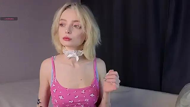 StripChat ShizukaBlanche is Freechat ShizukaBlanche — wax on boobs