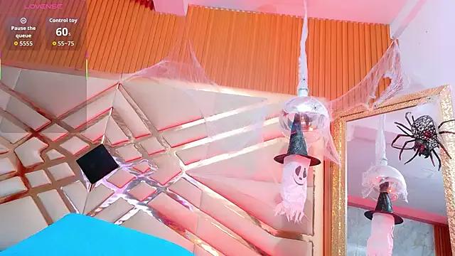 Freechat Sluttyandmature on StripChat