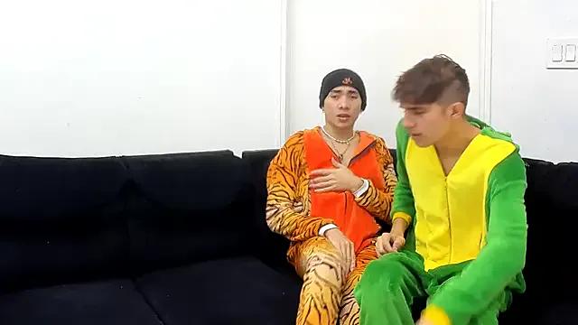 Freechat StrawwBoys on StripChat