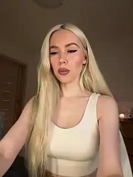 StripChat xDinnax is Private xDinnax — show boob