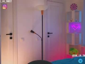 emi_lia_sweet on Chaturbate 