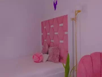 nicolle_mitchelle on Chaturbate 