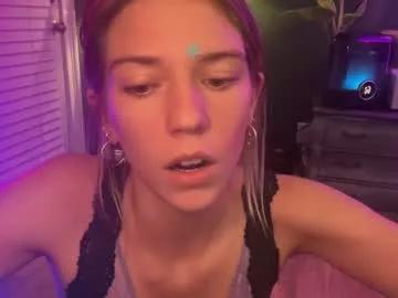 oliviahansleyy on Chaturbate 