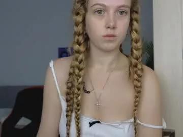 small_blondee on Chaturbate 