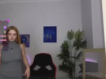 small_blondee on Chaturbate 