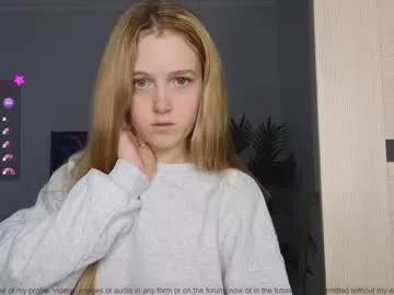 small_blondee on Chaturbate 