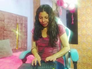 carlina_sousa on Flirt4Free 