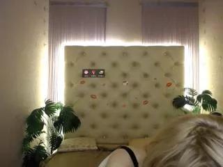 lena_paul on Flirt4Free 