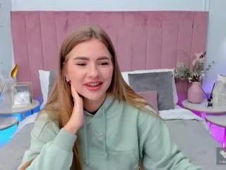 mila_vox on Flirt4Free 