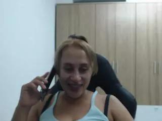 roxana_mature on Flirt4Free 